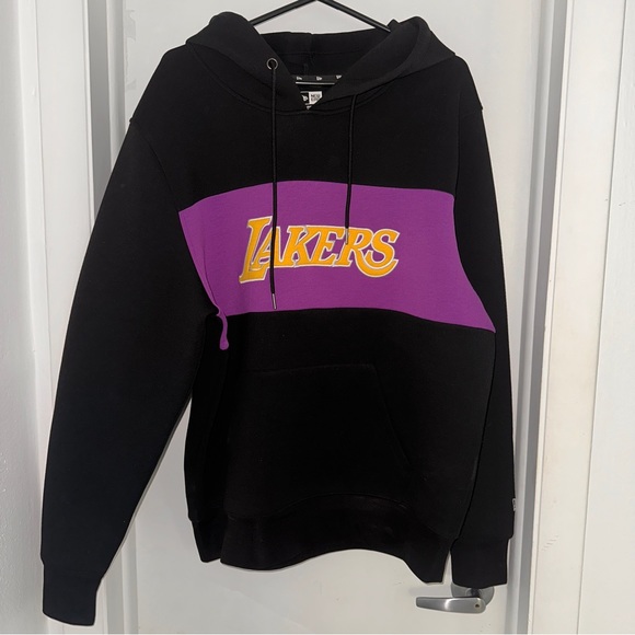 Lakers Hoodie Sweater by New Era NWOT - Picture 1 of 5
